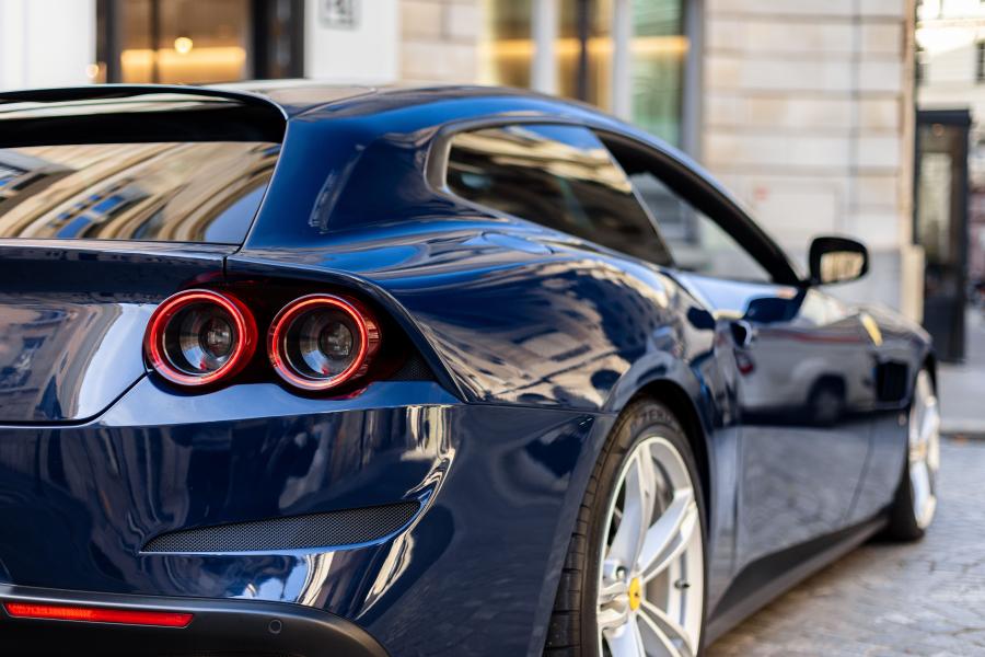 Детали экстерьера Ferrari GTC4Lusso 2016 года  (WW) (фото 48 из 58)